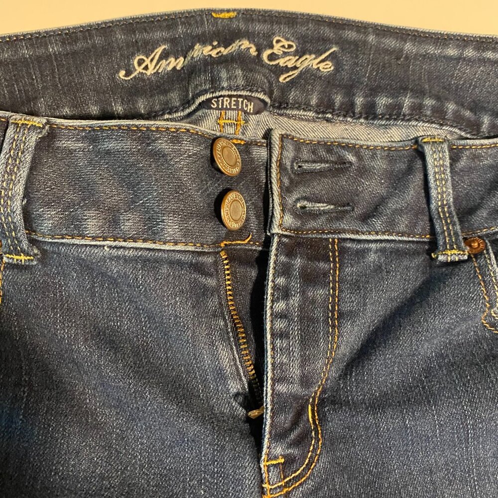 American Eagle Women's Artist Crop Stretch Jeans. Size 14 - Picture 9 of 9